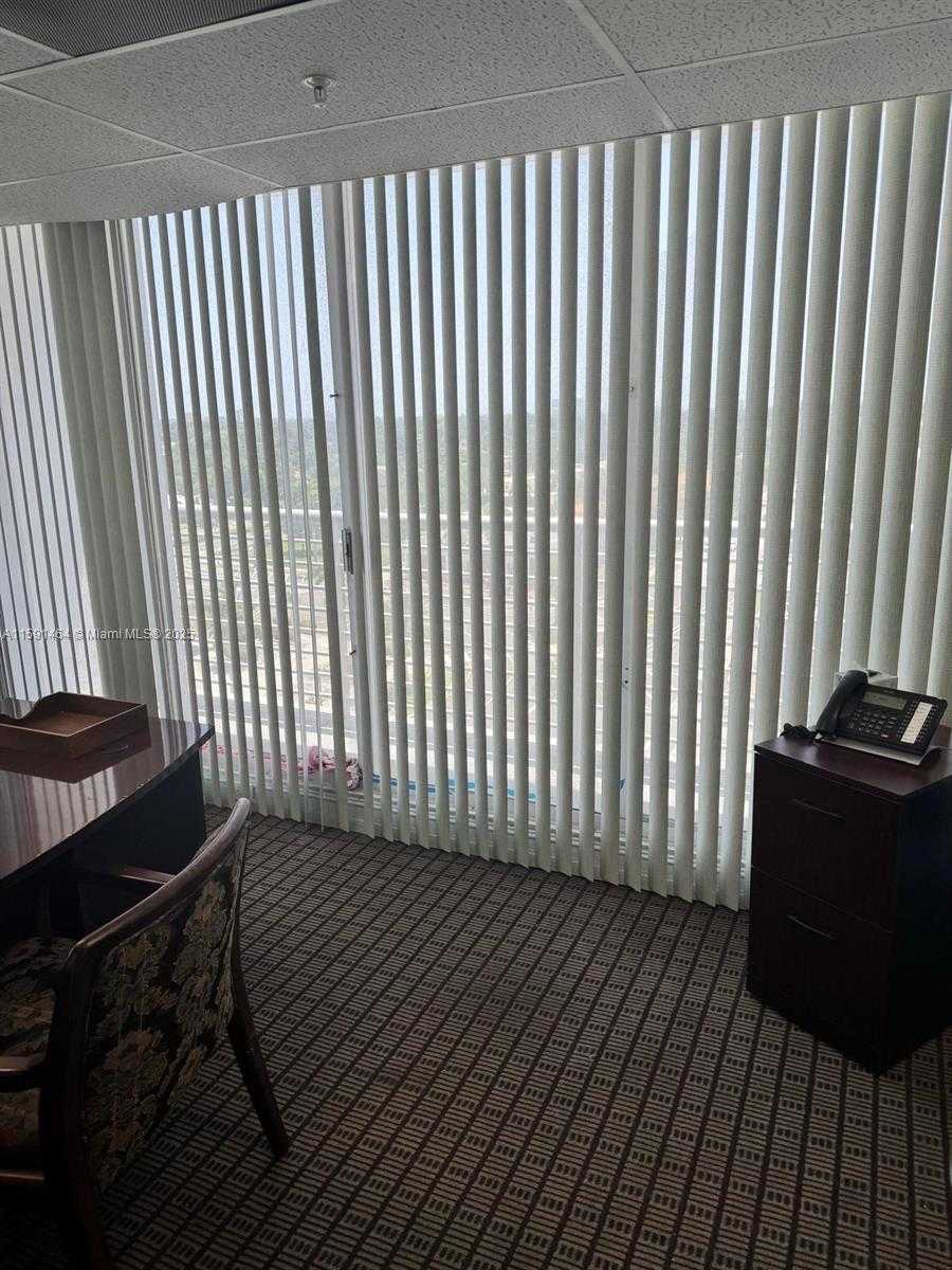 Small Image of 1720 HARRISON ST #8C, Hollywood Number 21