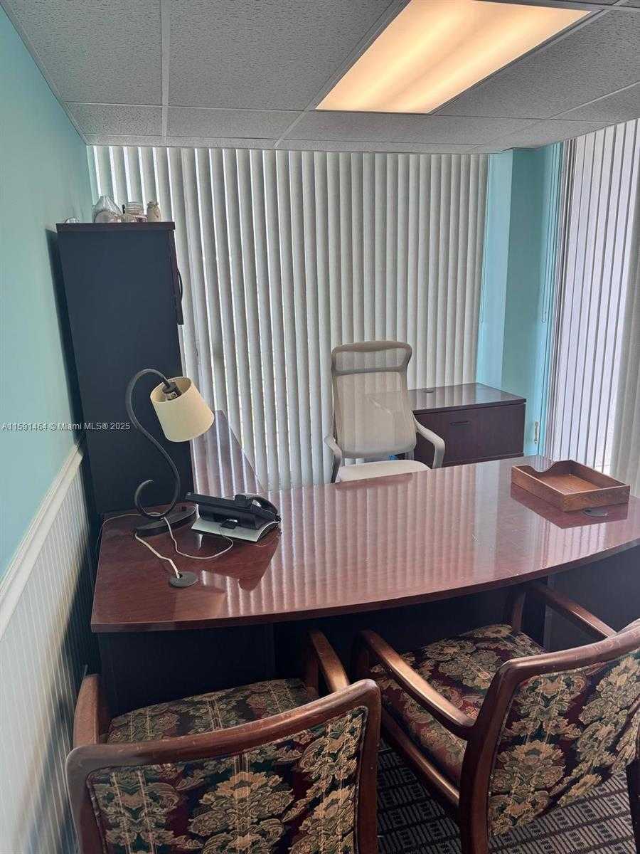 Small Image of 1720 HARRISON ST #8C, Hollywood Number 26