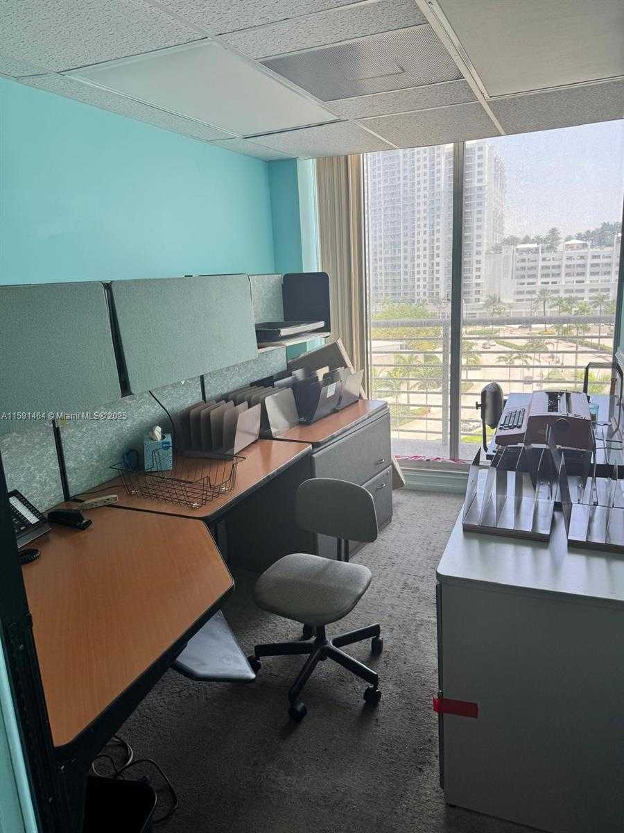 Small Image of 1720 HARRISON ST #8C, Hollywood Number 27