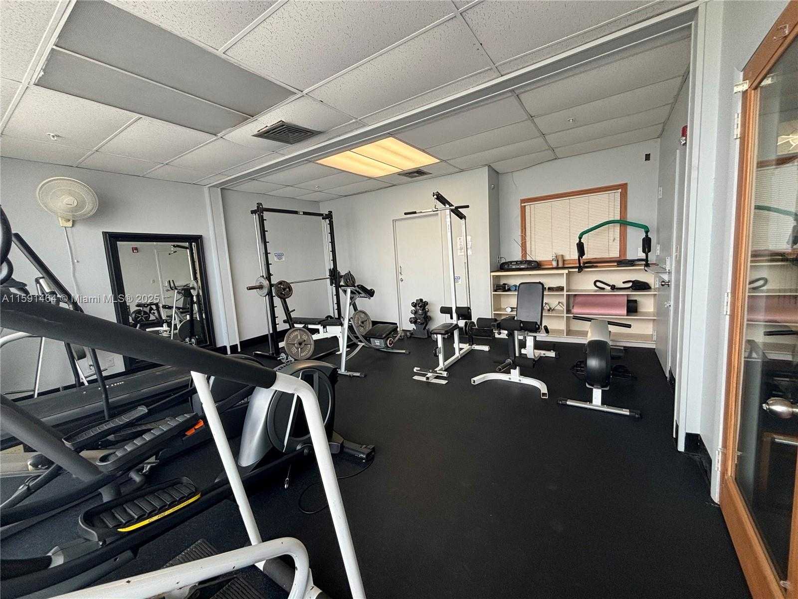 Small Image of 1720 HARRISON ST #8C, Hollywood Number 30