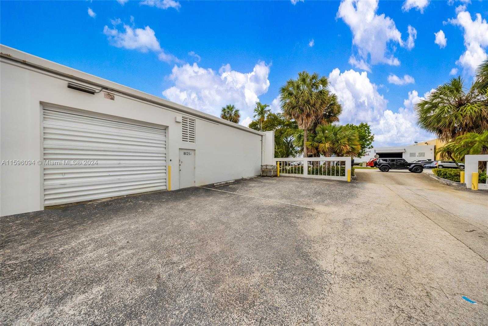 Small Image of 8125 NORTH WEST 33RD ST #8125, Doral Number 3