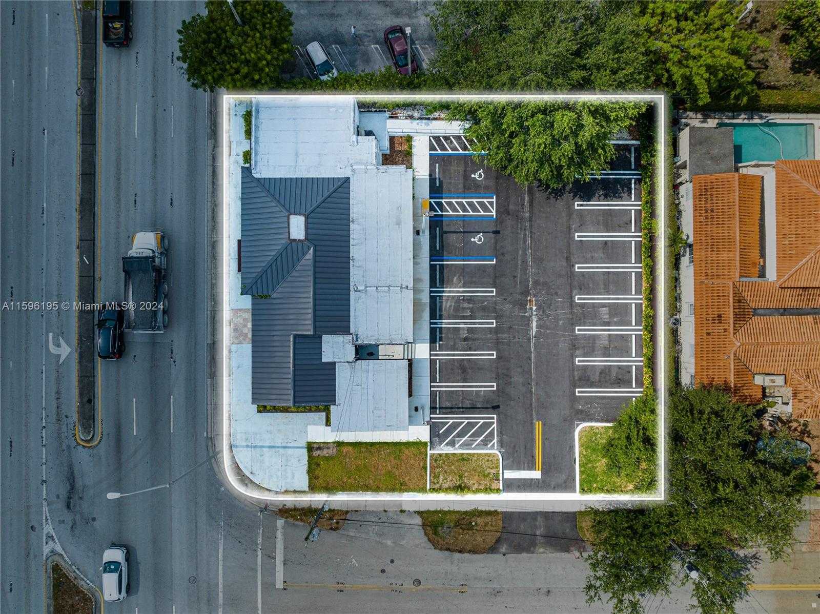 Imagen de Pequeño Objeto