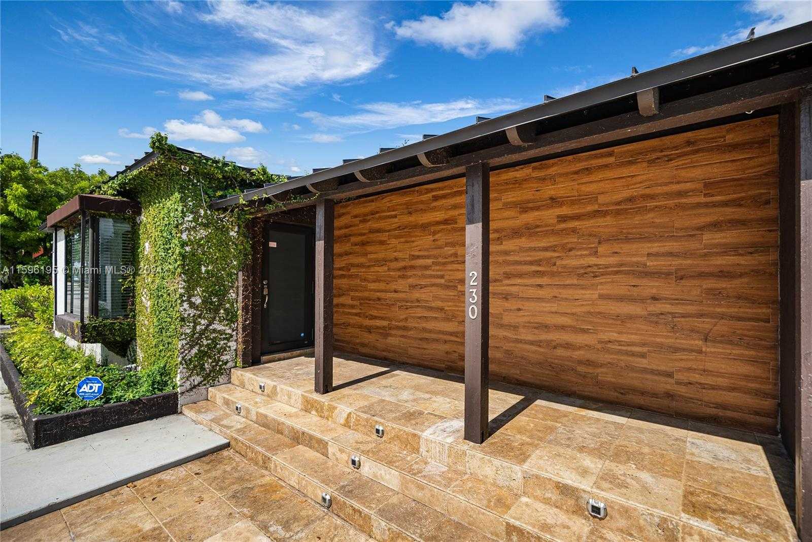 Imagen de Pequeño Objeto