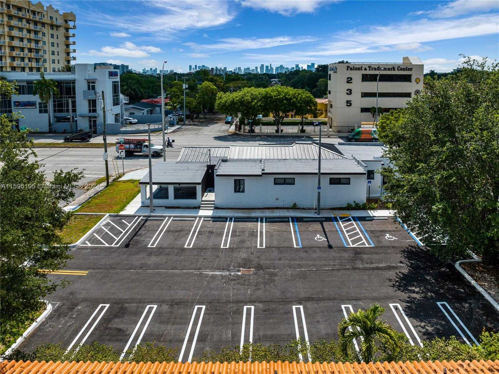 Imagen de Pequeño Objeto