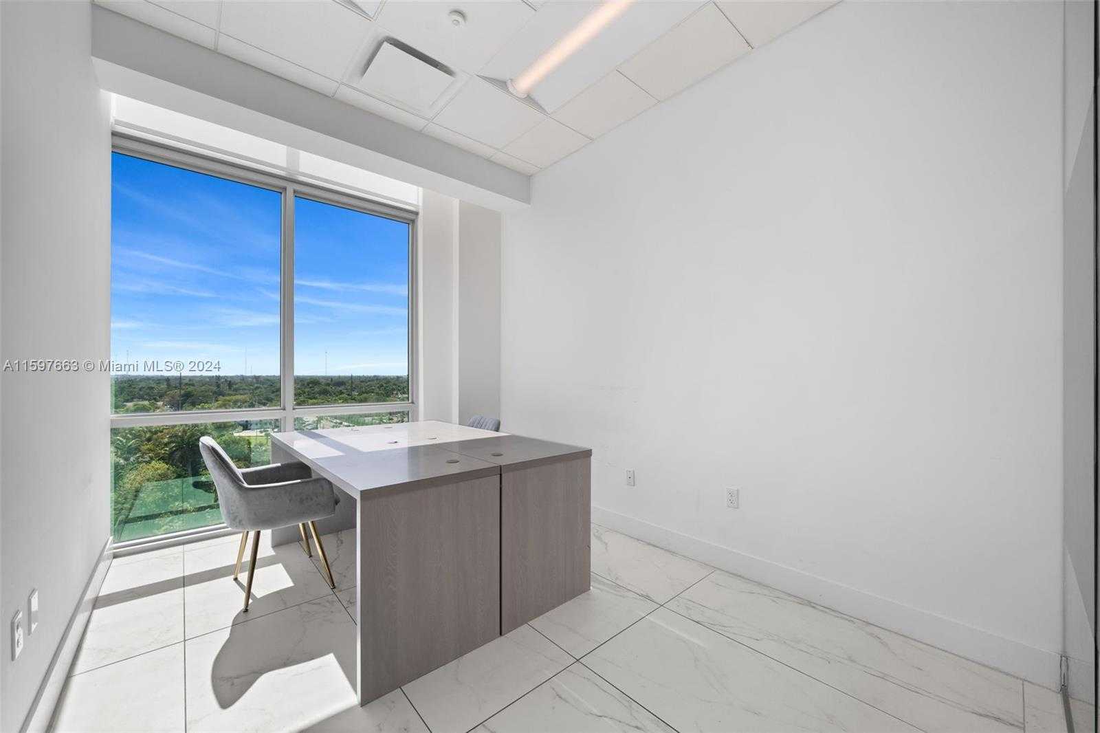 Small Image of 800 SOUTH EAST 4TH AVE #817, Hallandale Beach Number 5