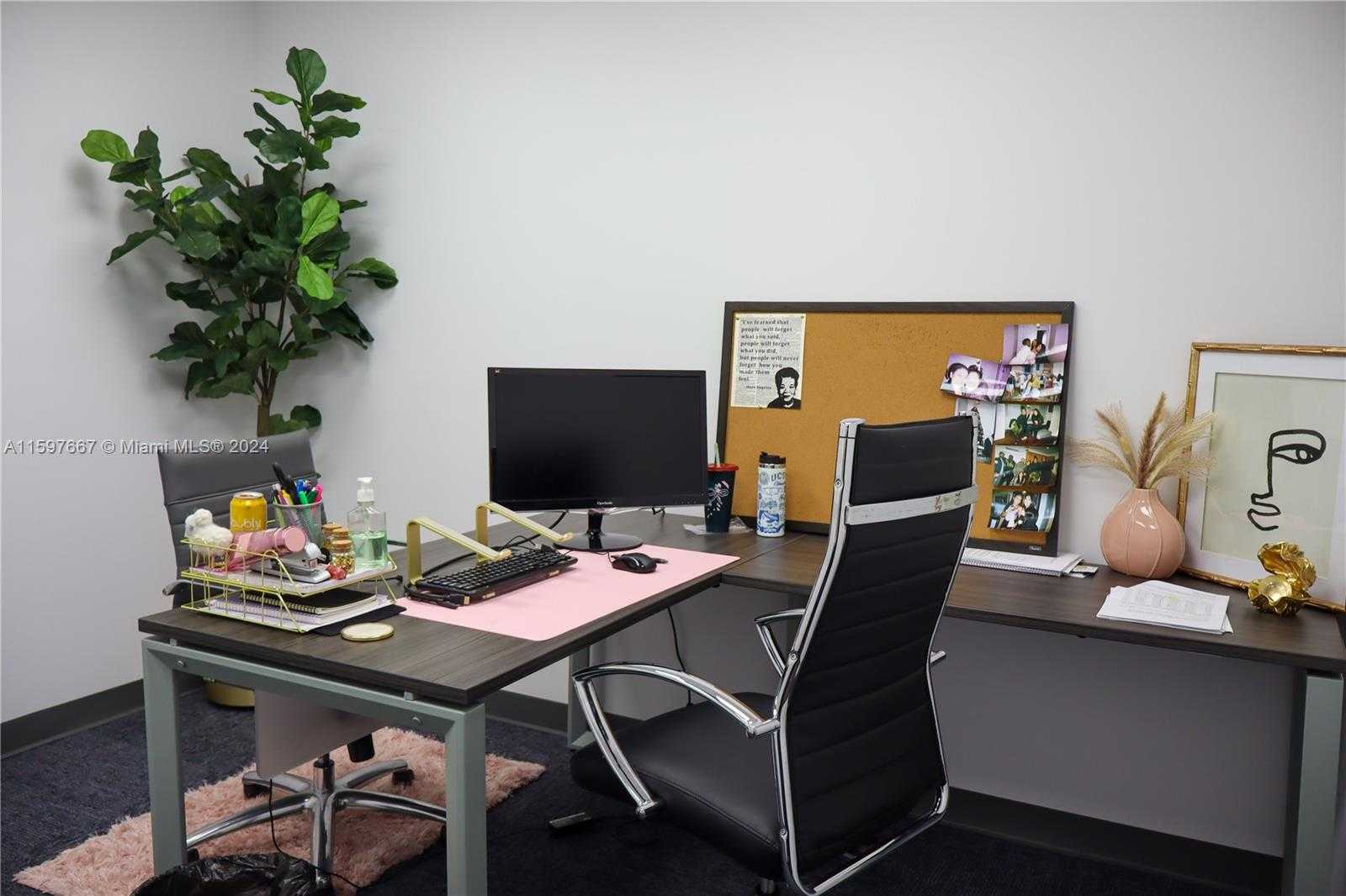 Small Image of 2655 SOUTH LE JEUNE RD #PH2A-3, Coral Gables Number 4