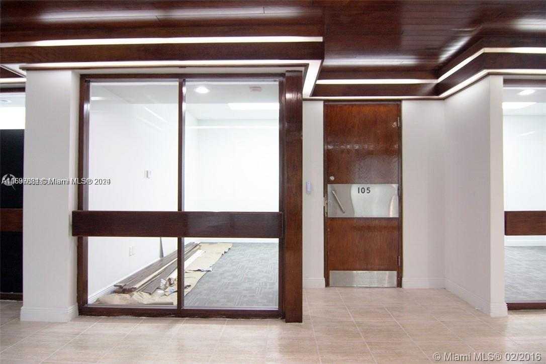 Small Image of 13499 BISCAYNE BLVD #CU105, North Miami Number 5