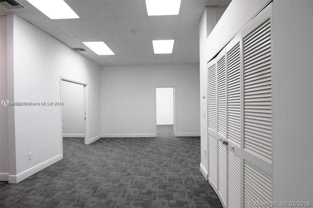 Small Image of 13499 BISCAYNE BLVD #CU105, North Miami Number 6