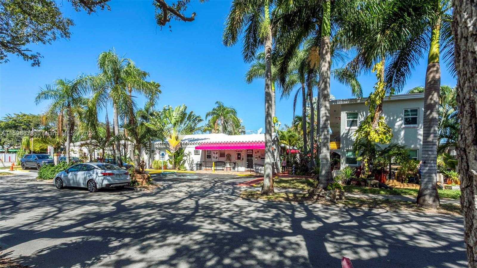 Small Image of 1219 SOUTH FEDERAL HWY, Hollywood Number 2