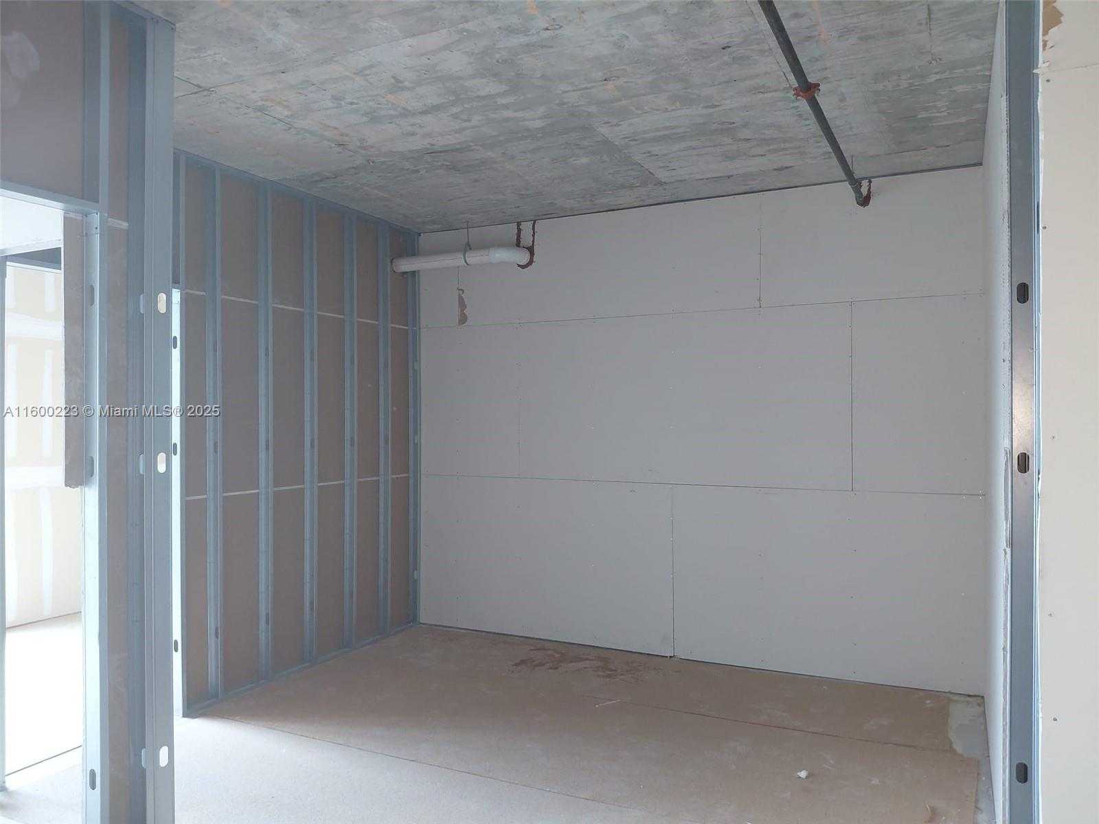 Small Image of 10450 NORTH WEST 33RD ST #406, Doral Number 11