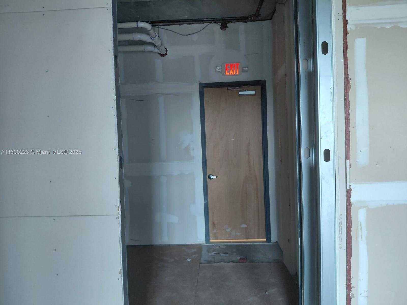 Small Image of 10450 NORTH WEST 33RD ST #406, Doral Number 18