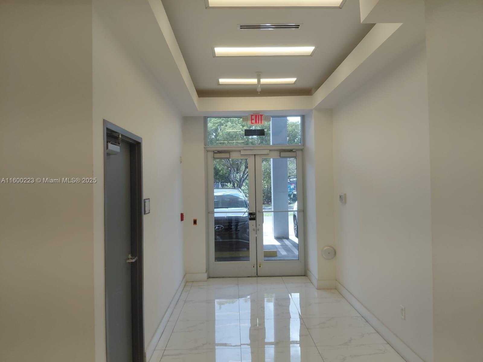 Small Image of 10450 NORTH WEST 33RD ST #406, Doral Number 5