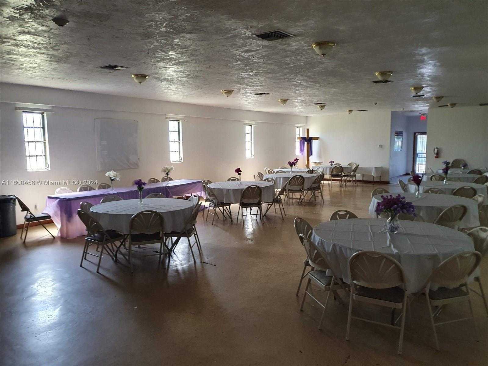 Small Image of 10041 WEST JESSAMINE ST, Miami Number 13