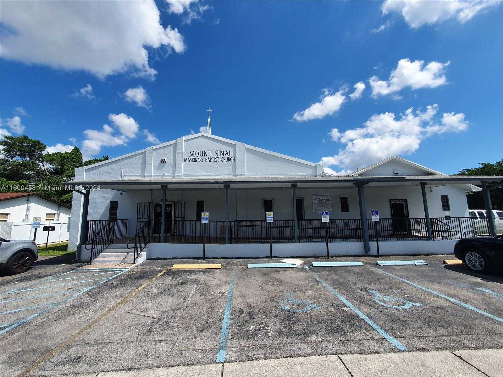 Small Image of 10041 WEST JESSAMINE ST, Miami Number 14