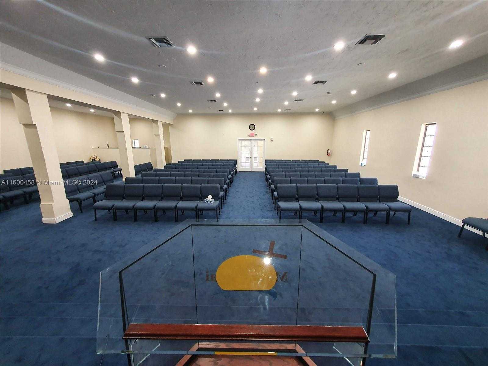 Small Image of 10041 WEST JESSAMINE ST, Miami Number 3