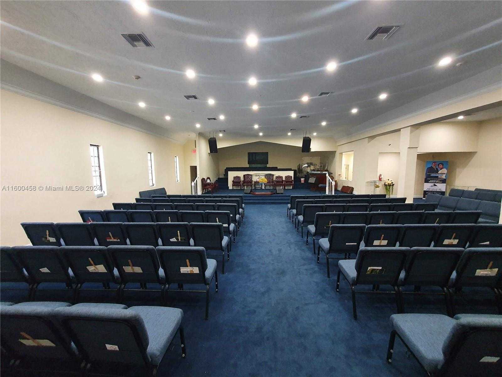 Small Image of 10041 WEST JESSAMINE ST, Miami Number 6
