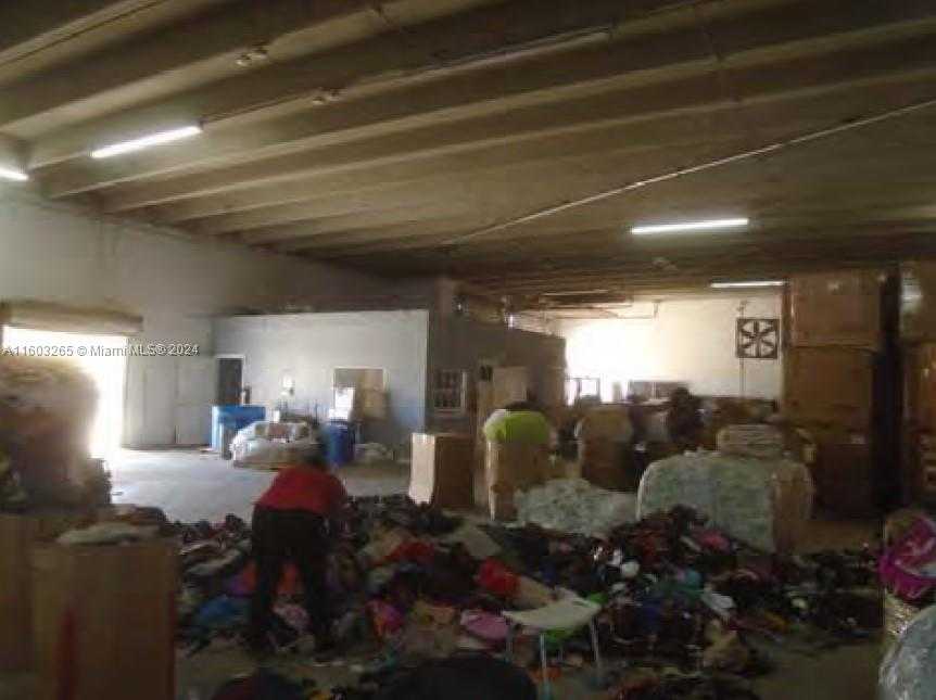Small Image of 3380 NORTH WEST 69TH ST, Miami Number 10