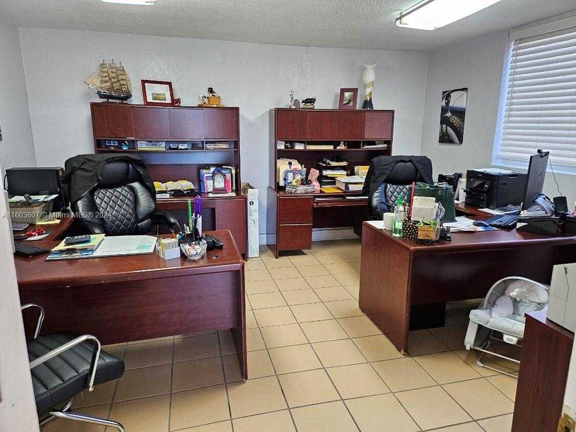 Small Image of 4010 EAST 8TH AVE, Hialeah Number 4