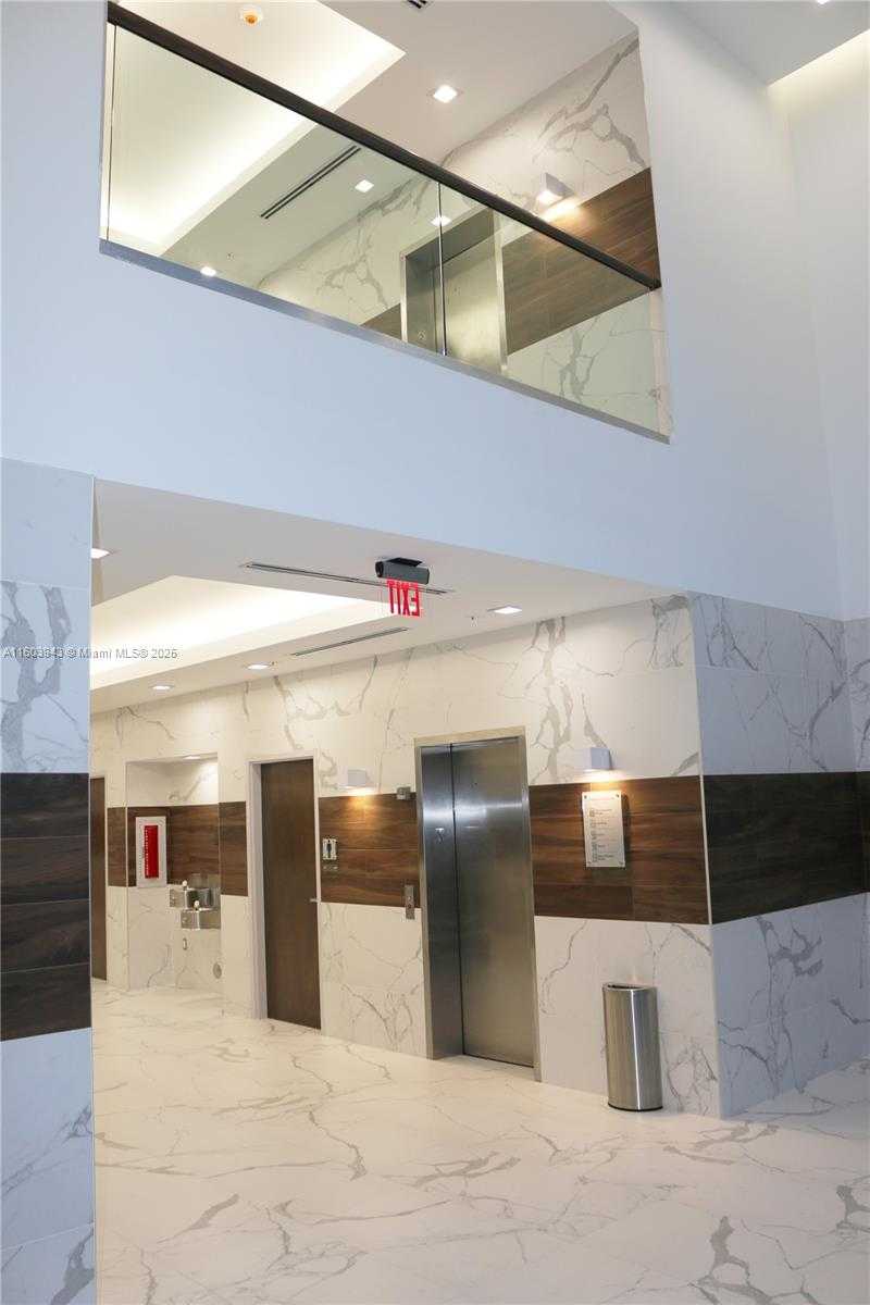 Small Image of Miami Lakes Number 4