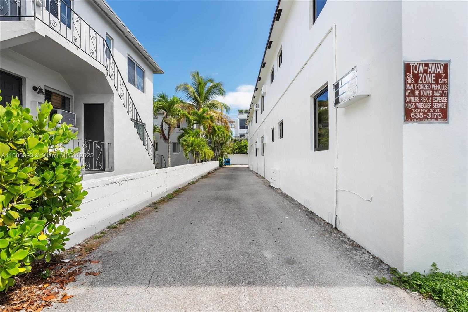Small Image of 550 SOUTH WEST 10TH ST, Miami Number 27