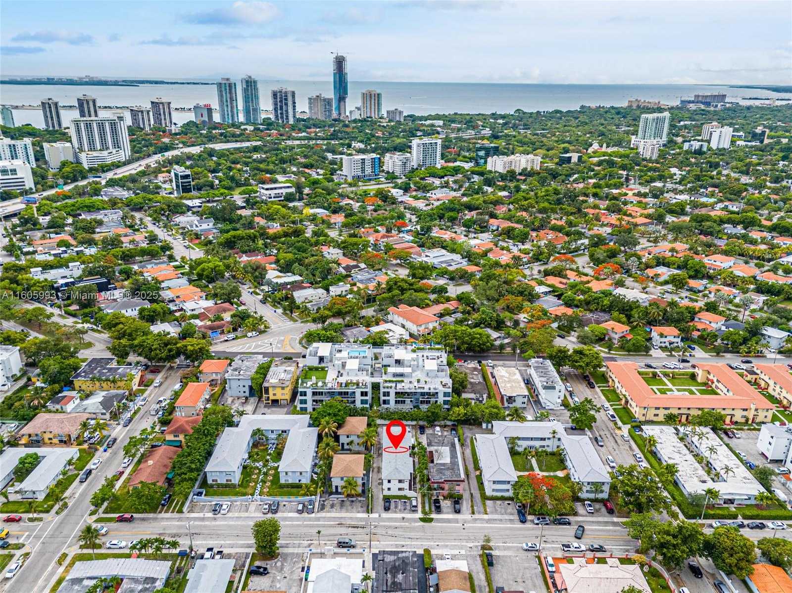 Small Image of 550 SOUTH WEST 10TH ST, Miami Number 4