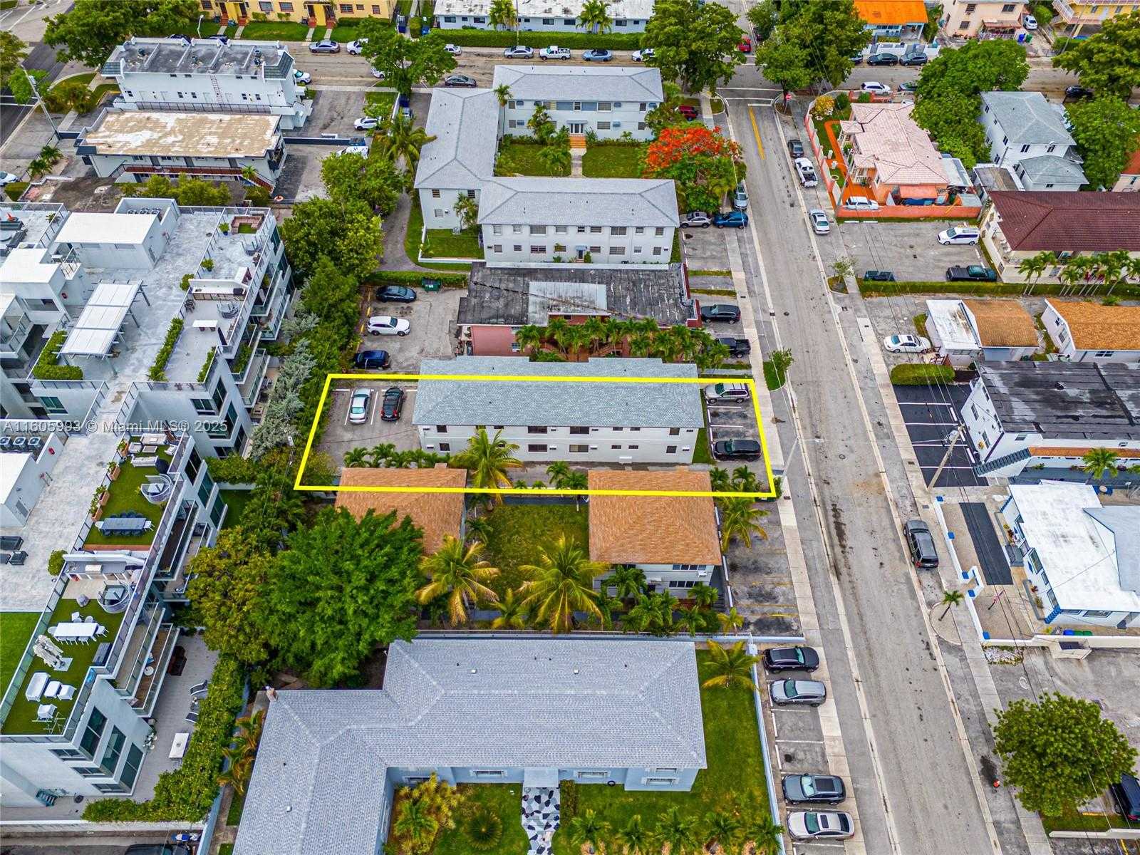 Small Image of 550 SOUTH WEST 10TH ST, Miami Number 5