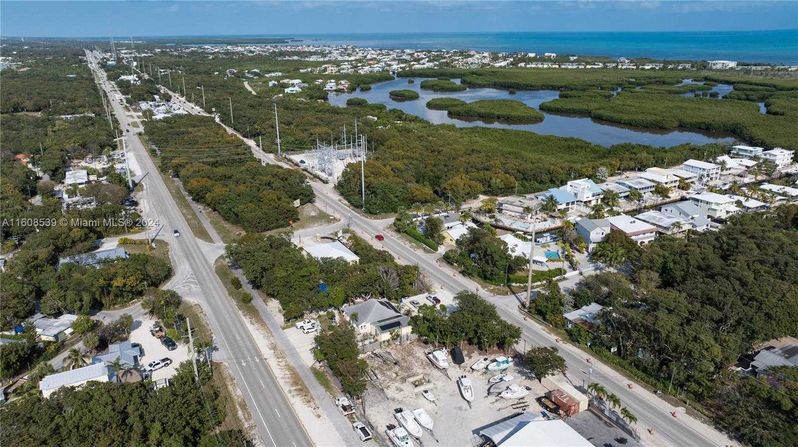 Small Image of 98275 OVERSEAS HWY, Key Largo Number 21