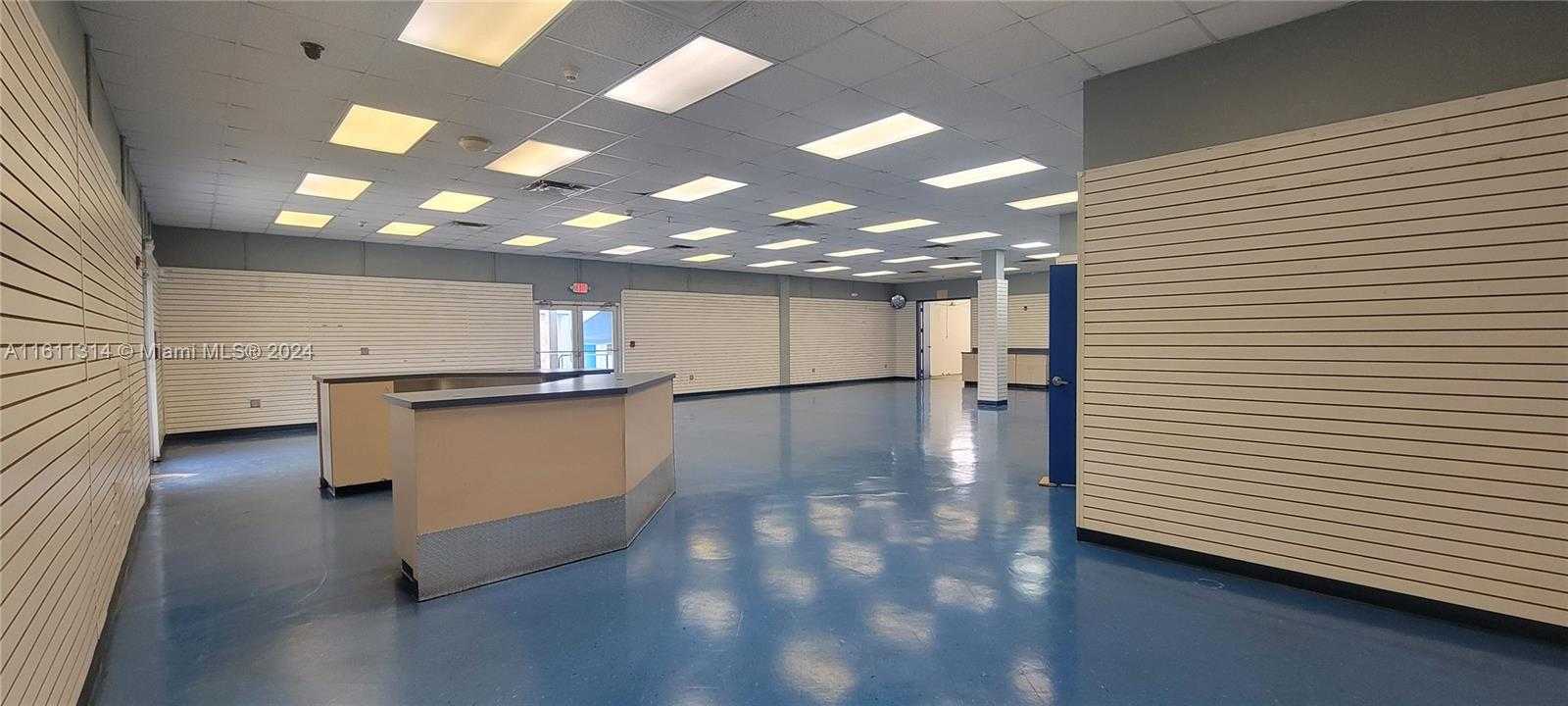 Small Image of 7320 NW 58th St, Miami, FL 33166, USA Number 10