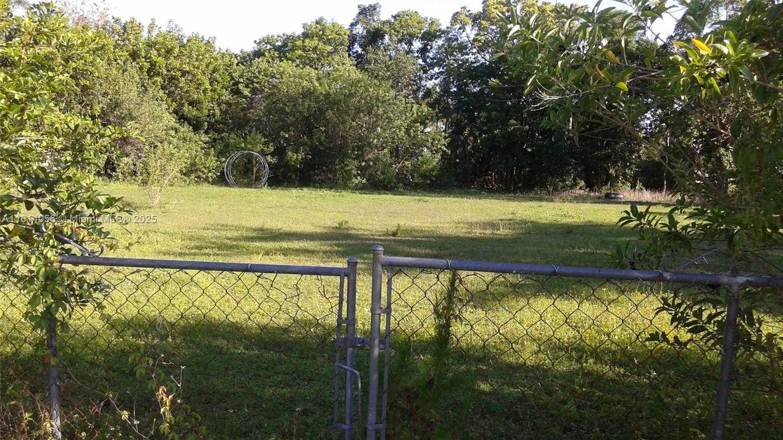 Small Image of 2650 SOUTH WEST 154TH AVE, Davie Number 9