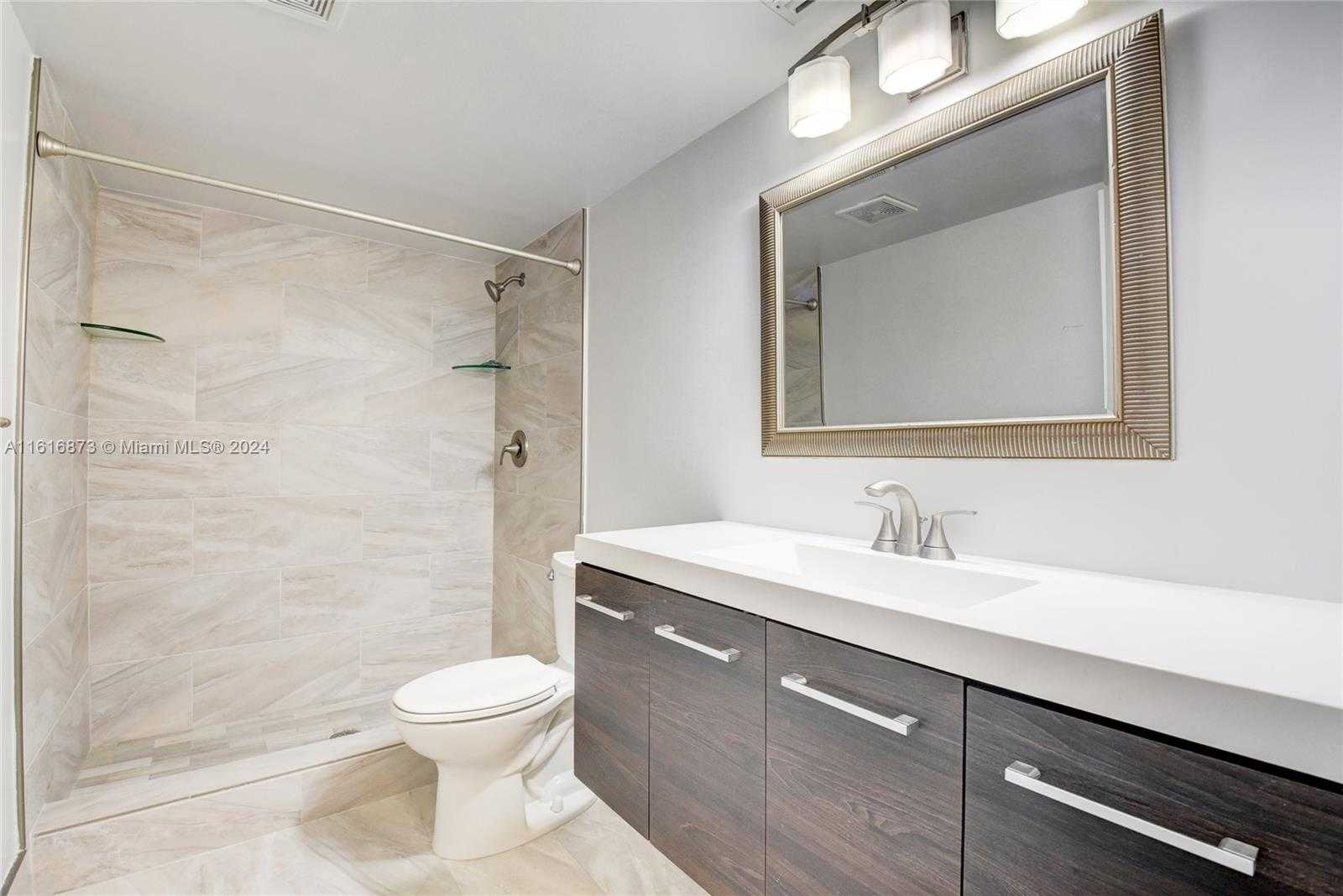 Small Image of 520 ORTON AVE #201, 204, 403, Fort Lauderdale Number 10