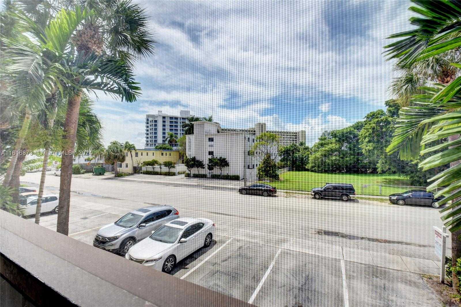 Small Image of 520 ORTON AVE #201, 204, 403, Fort Lauderdale Number 40