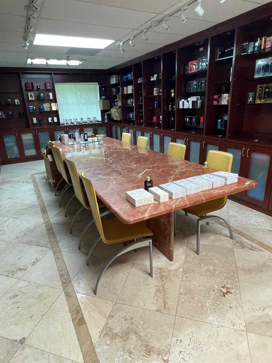 Small Image of 8299 NORTH WEST 30TH TER, Doral Number 10