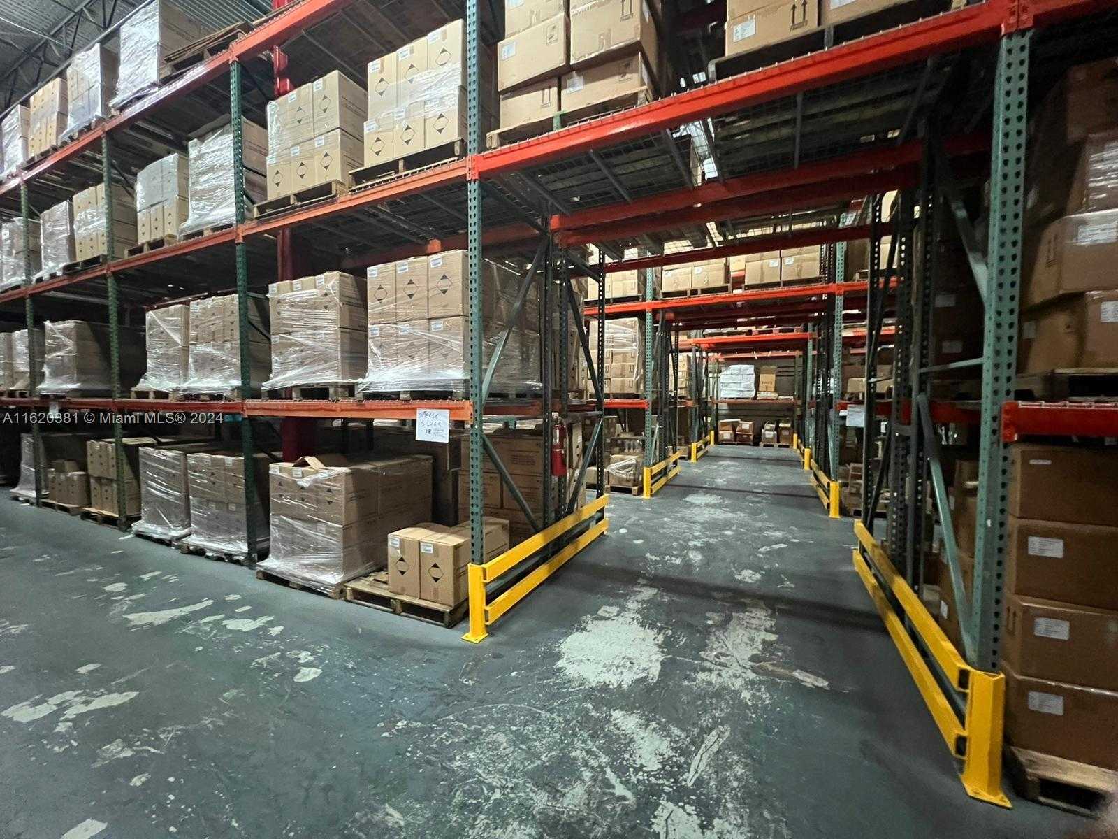 Small Image of 8299 NORTH WEST 30TH TER, Doral Number 5