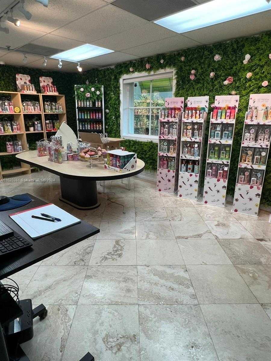 Small Image of 8299 NORTH WEST 30TH TER, Doral Number 7