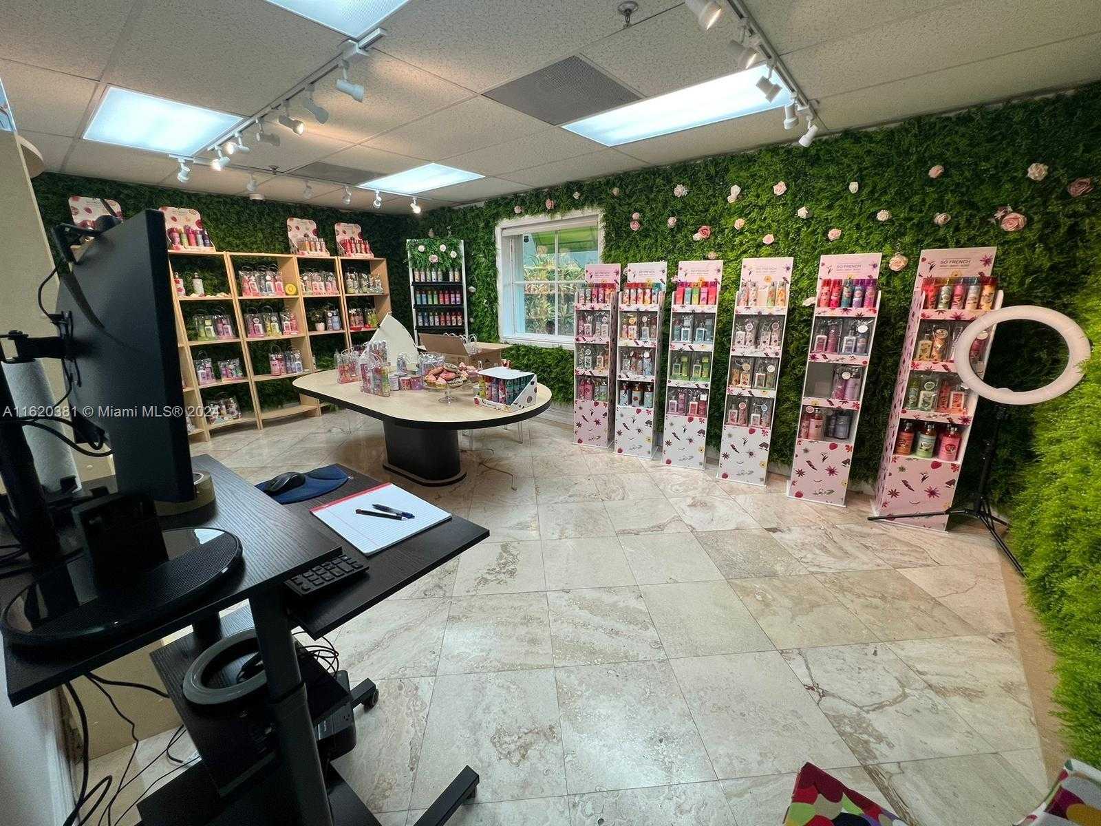 Small Image of 8299 NORTH WEST 30TH TER, Doral Number 9