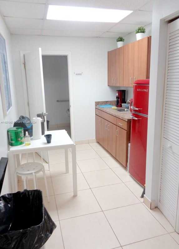 Small Image of 7737 NORTH UNIVERSITY DR ##101, Tamarac Number 6