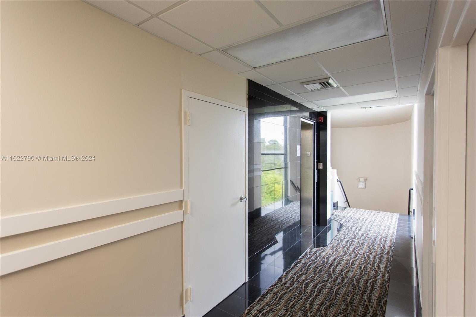 Small Image of 2001 CYPRESS CREEK #103, Fort Lauderdale Number 3
