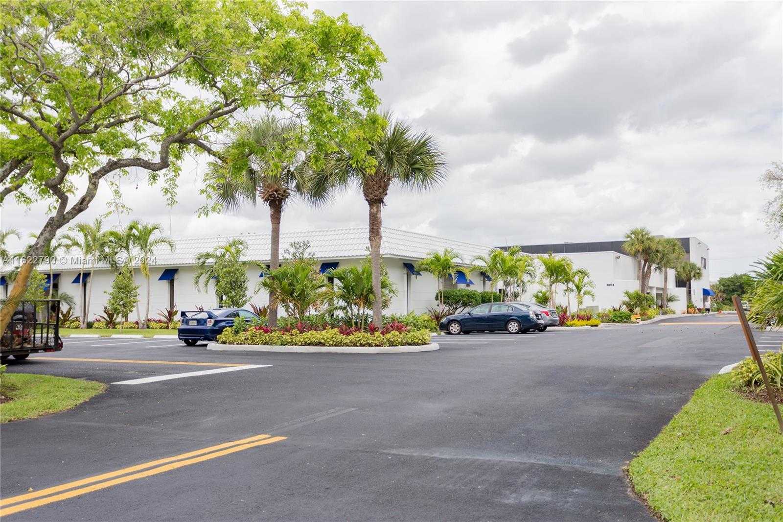 Small Image of 2001 CYPRESS CREEK #103, Fort Lauderdale Number 5