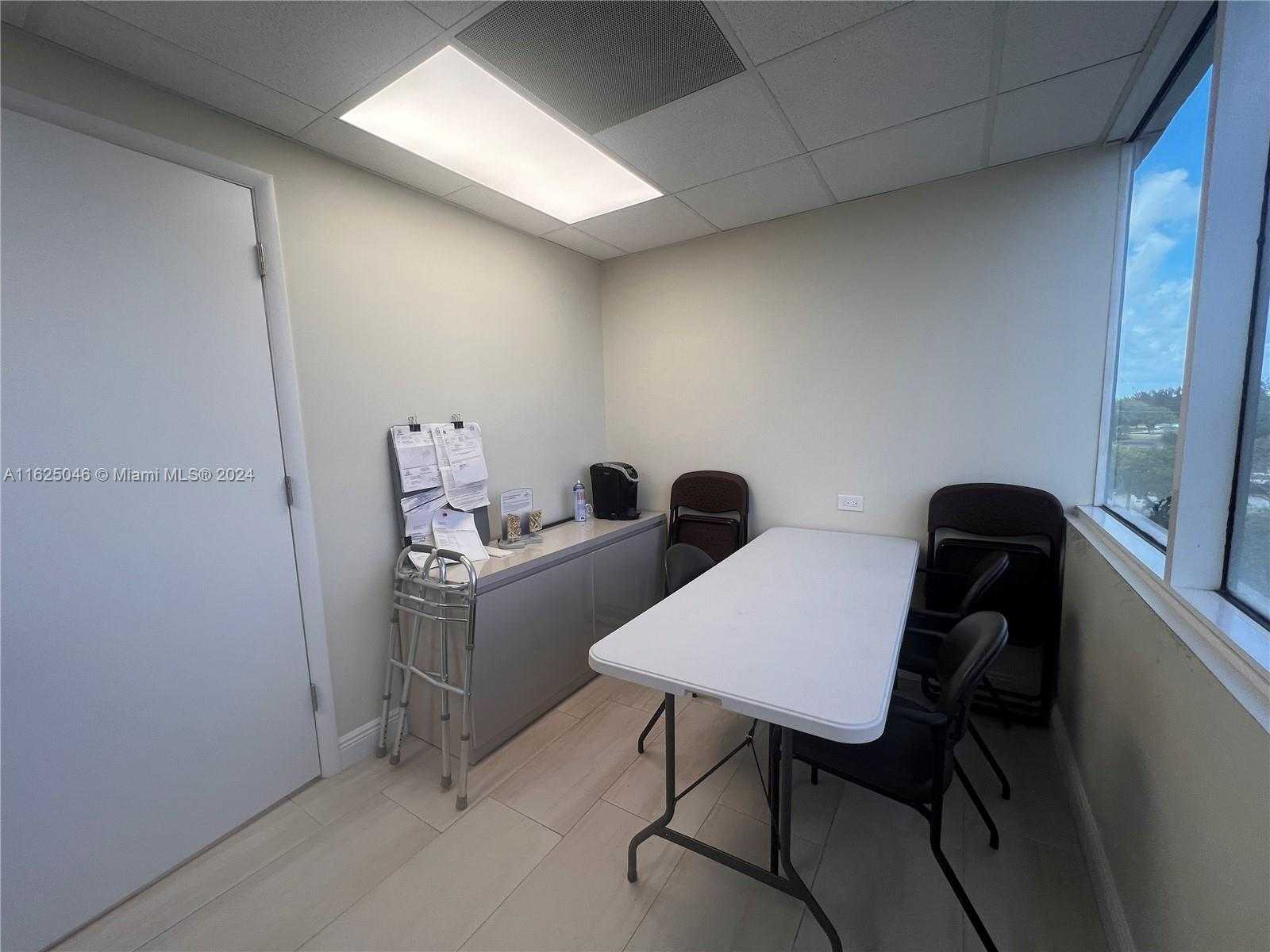 Small Image of 1 SOUTH WEST 129TH AVE #401, Pembroke Pines Number 4