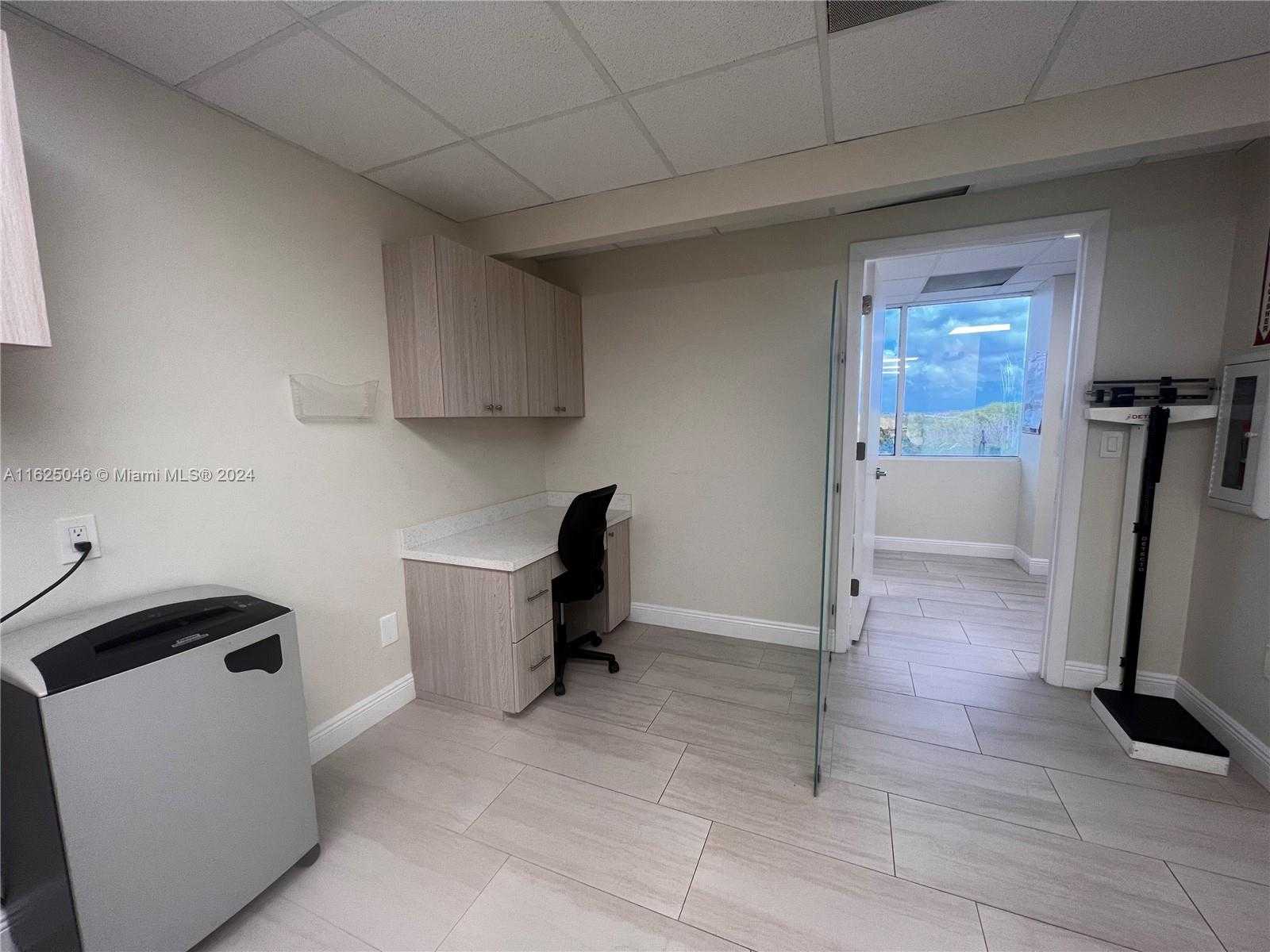 Small Image of 1 SOUTH WEST 129TH AVE #401, Pembroke Pines Number 8