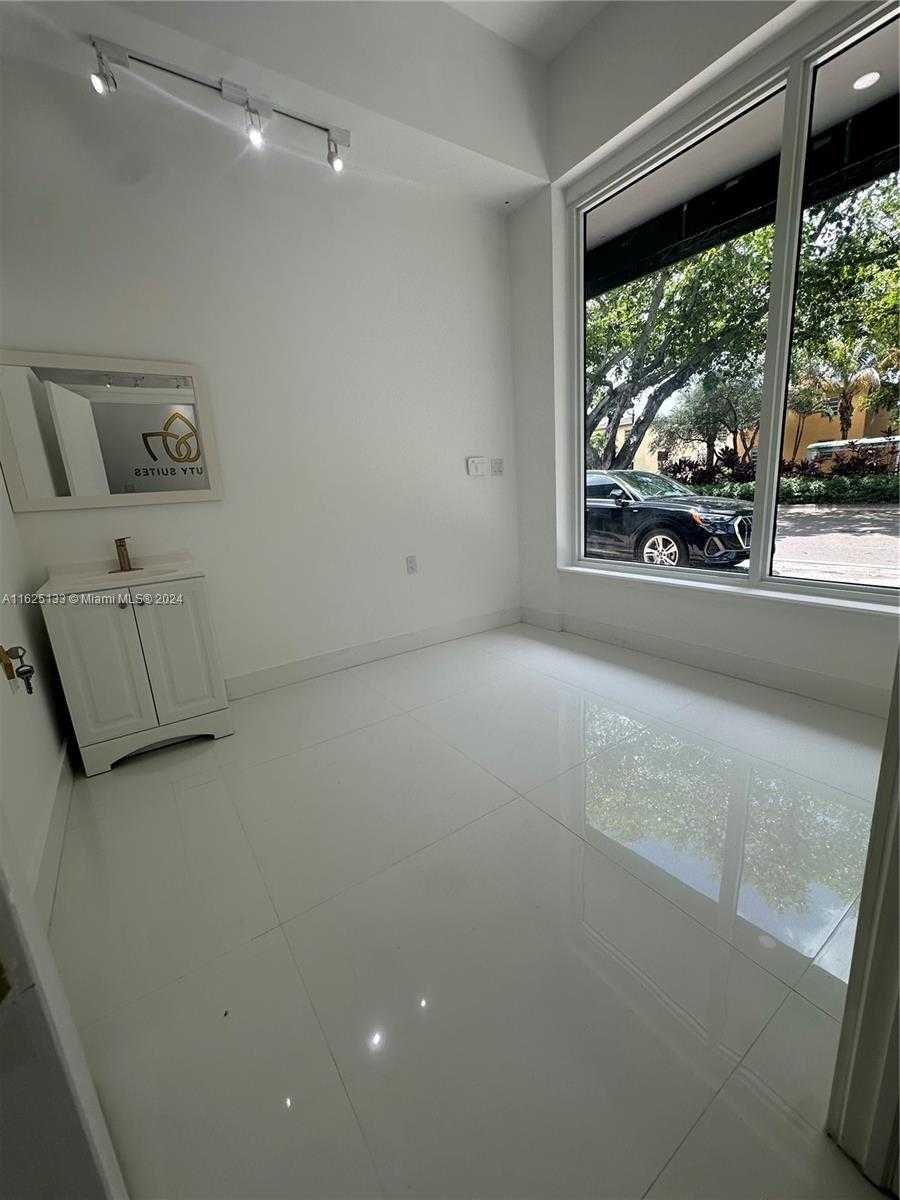 Small Image of 2389 SOUTH WEST 22ND ST #2397, Miami Number 5