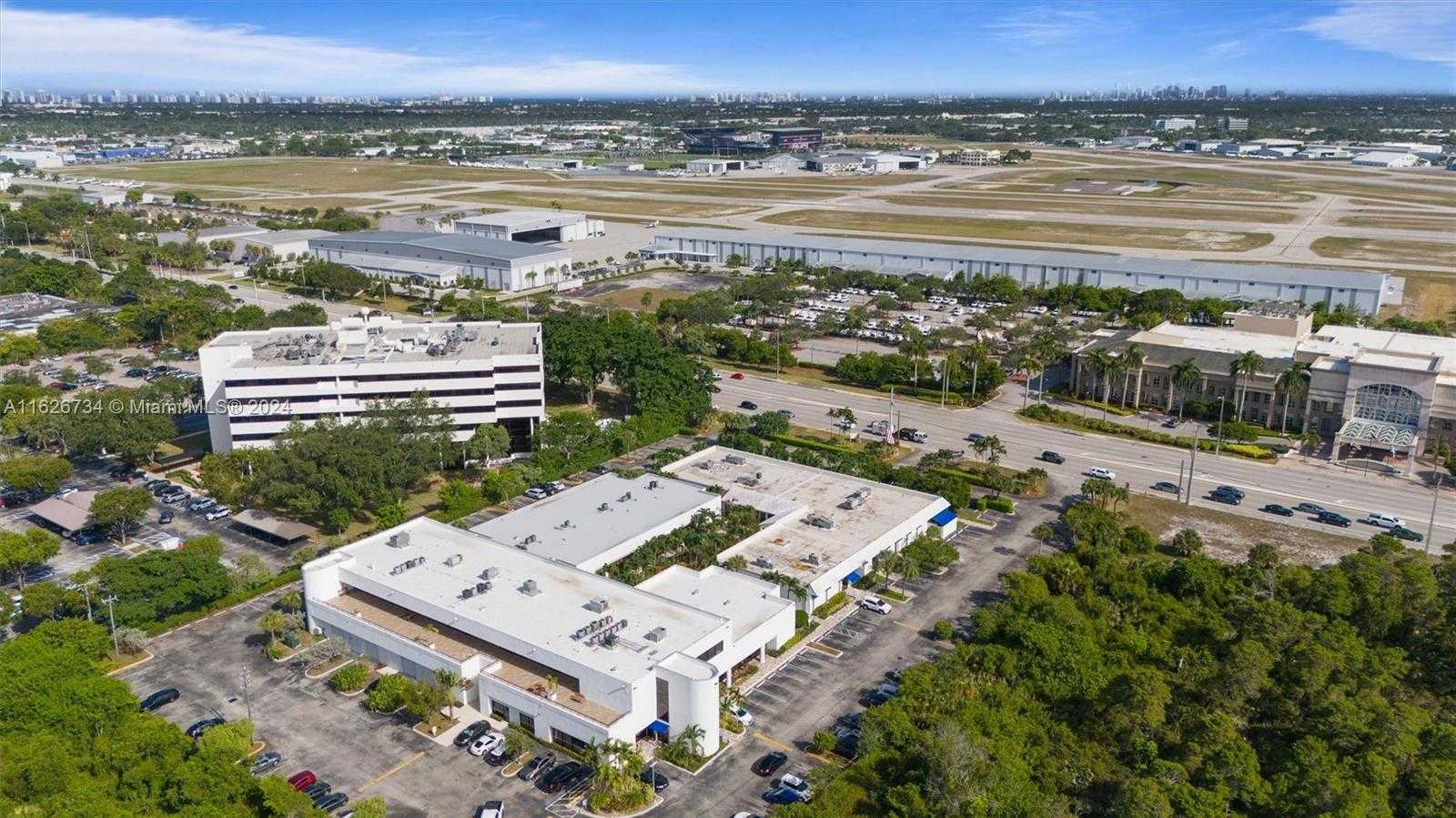 Small Image of 2001 NORTH WEST 62ND ST #202, Fort Lauderdale Number 5