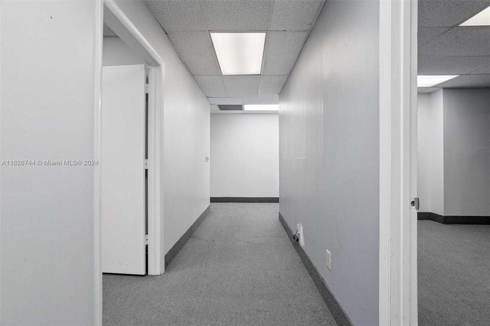 Small Image of 2001 CYPRESS CREEK #207-209, Fort Lauderdale Number 18