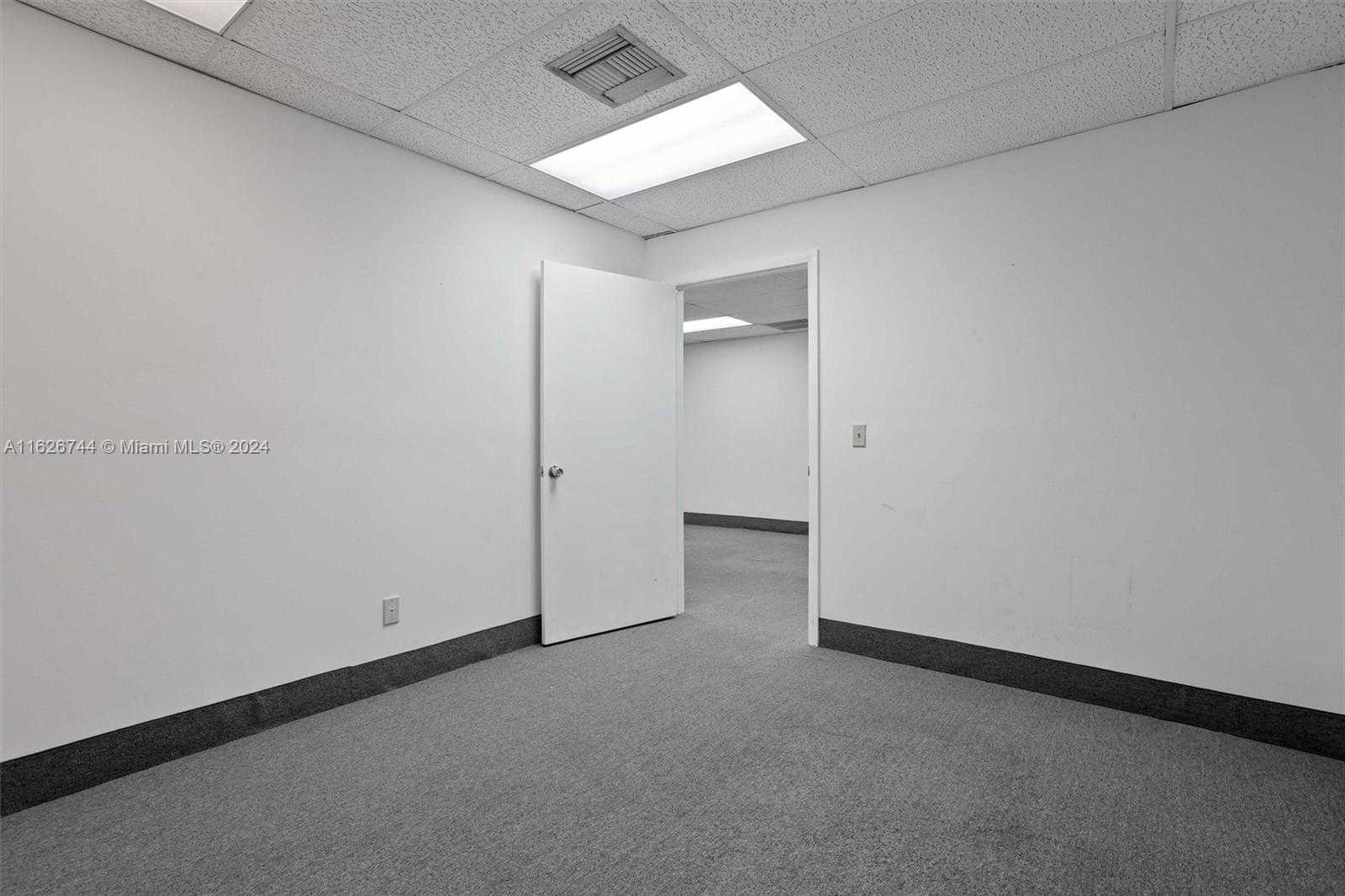 Small Image of 2001 CYPRESS CREEK #207-209, Fort Lauderdale Number 23