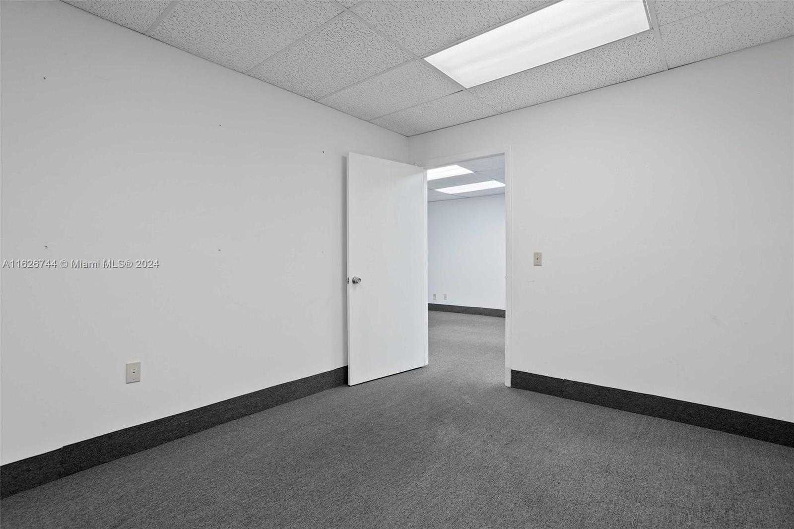 Small Image of 2001 CYPRESS CREEK #207-209, Fort Lauderdale Number 25