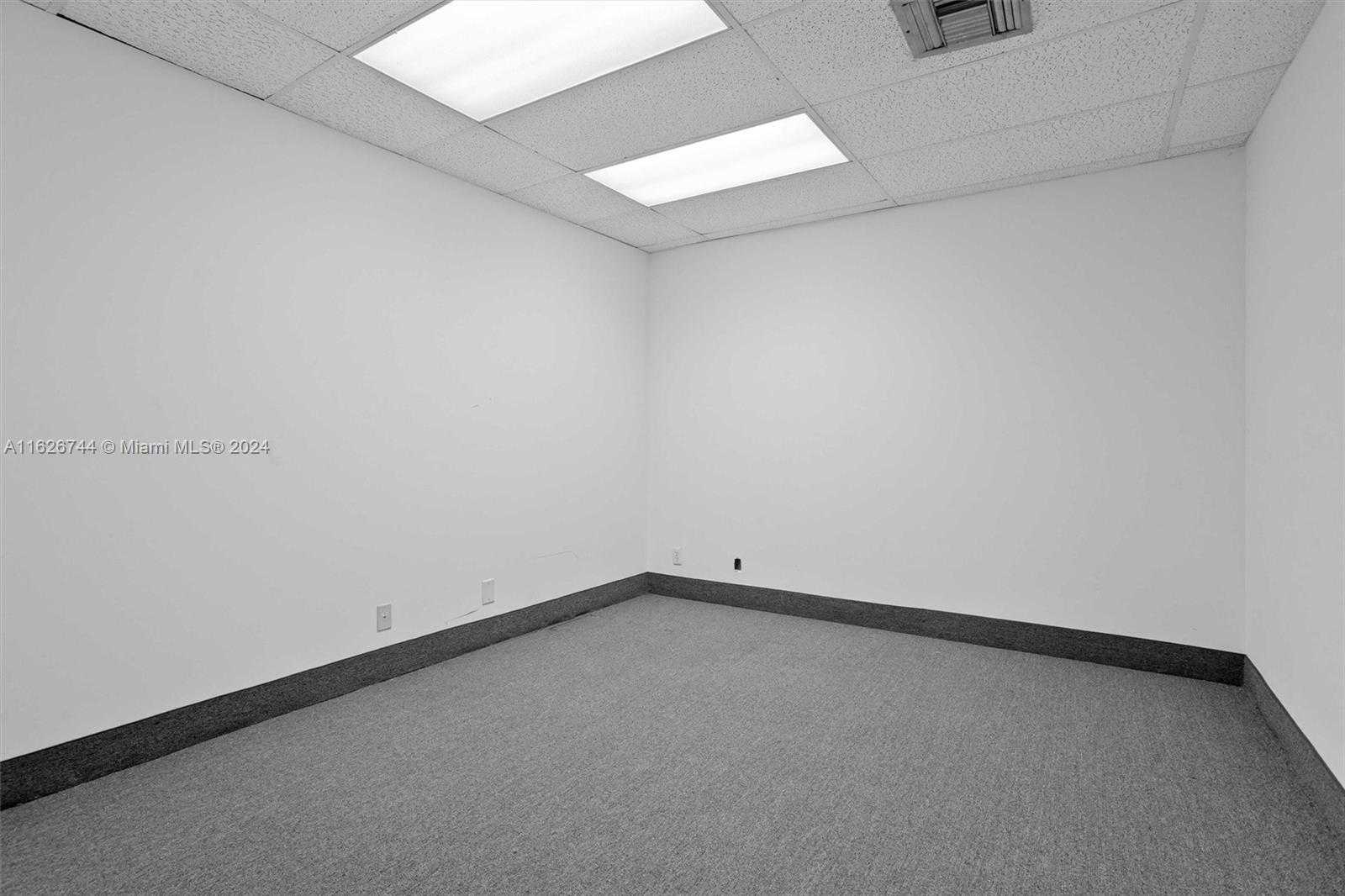 Small Image of 2001 CYPRESS CREEK #207-209, Fort Lauderdale Number 29
