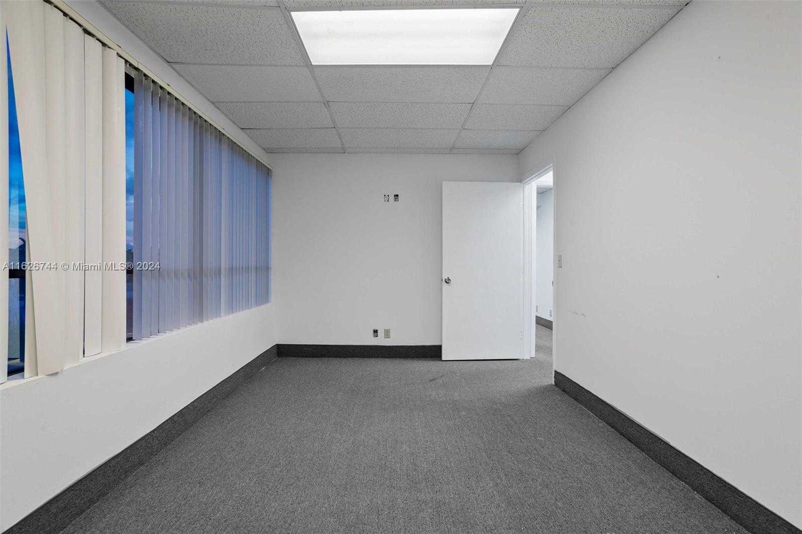 Small Image of 2001 CYPRESS CREEK #207-209, Fort Lauderdale Number 32