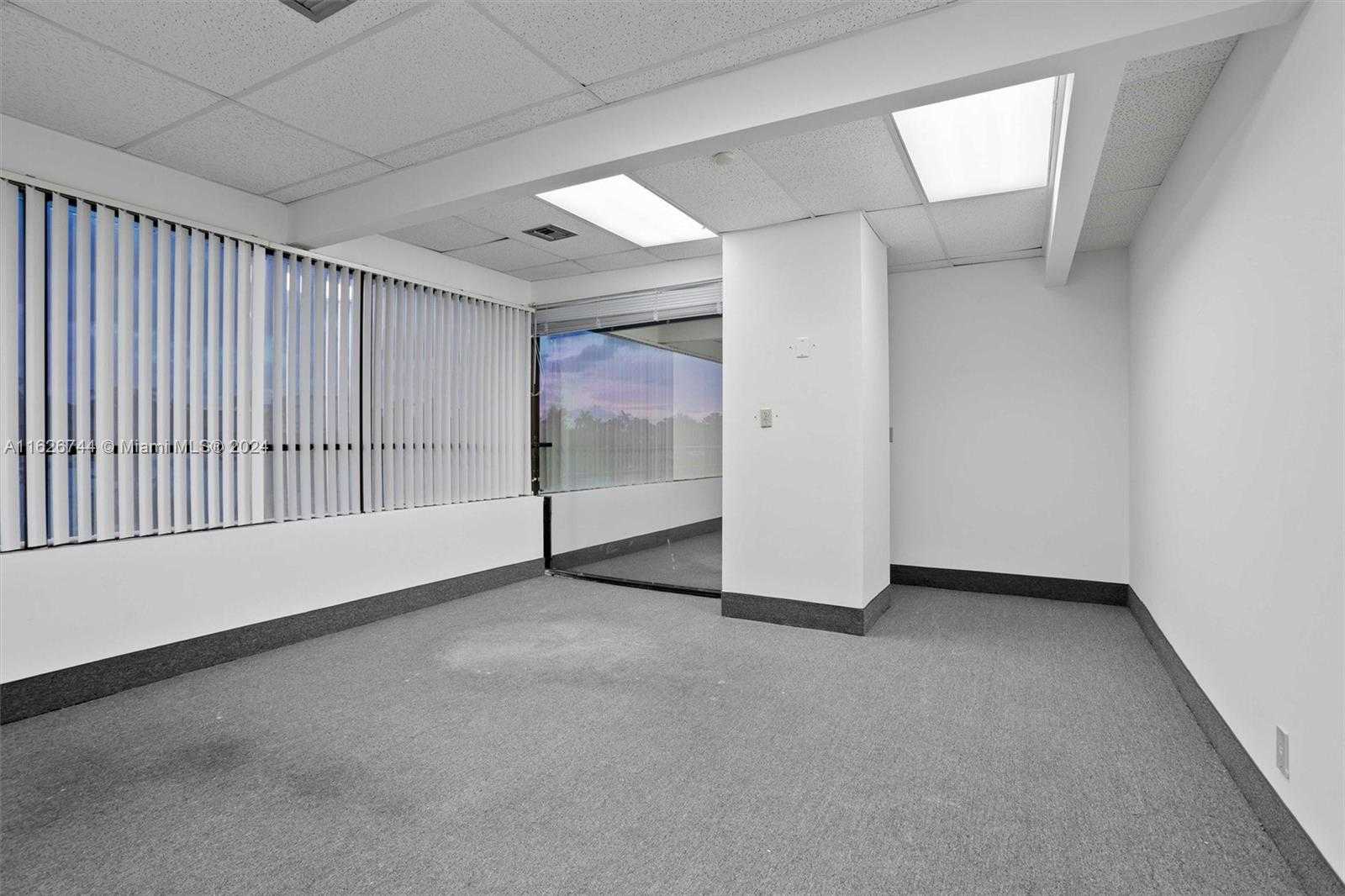Small Image of 2001 CYPRESS CREEK #207-209, Fort Lauderdale Number 33