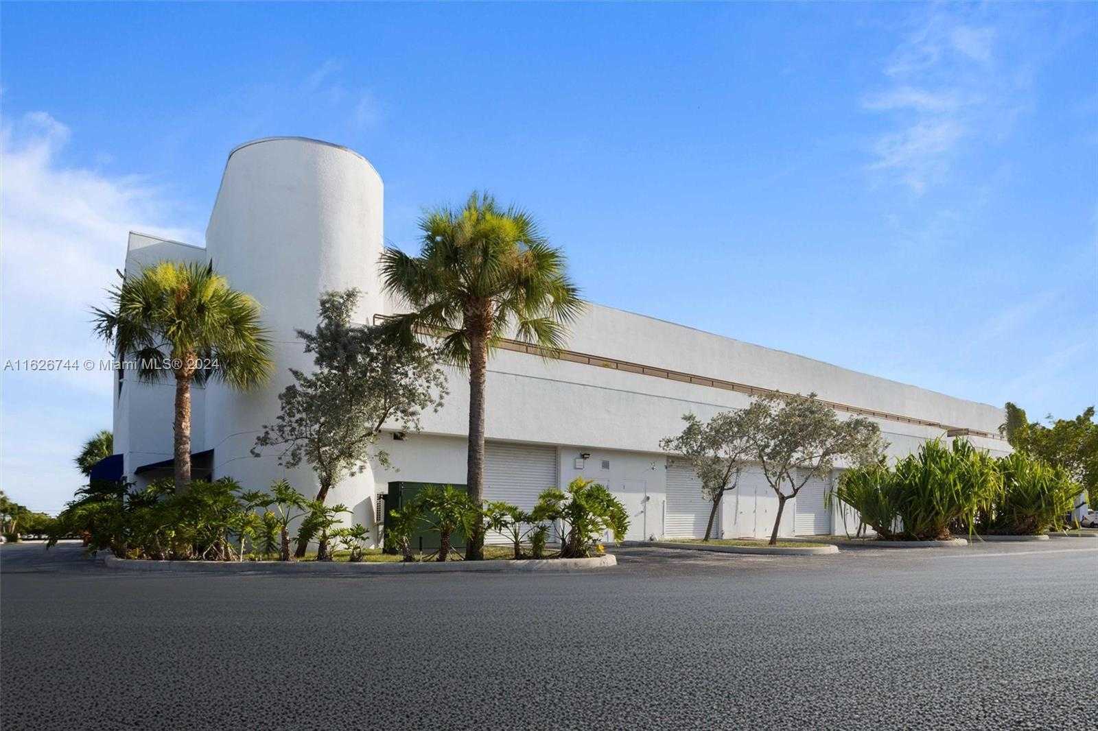Small Image of 2001 CYPRESS CREEK #207-209, Fort Lauderdale Number 40