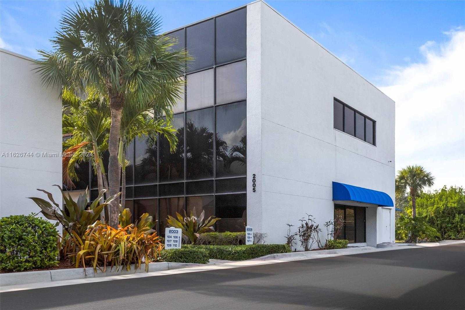 Small Image of 2001 CYPRESS CREEK #207-209, Fort Lauderdale Number 41